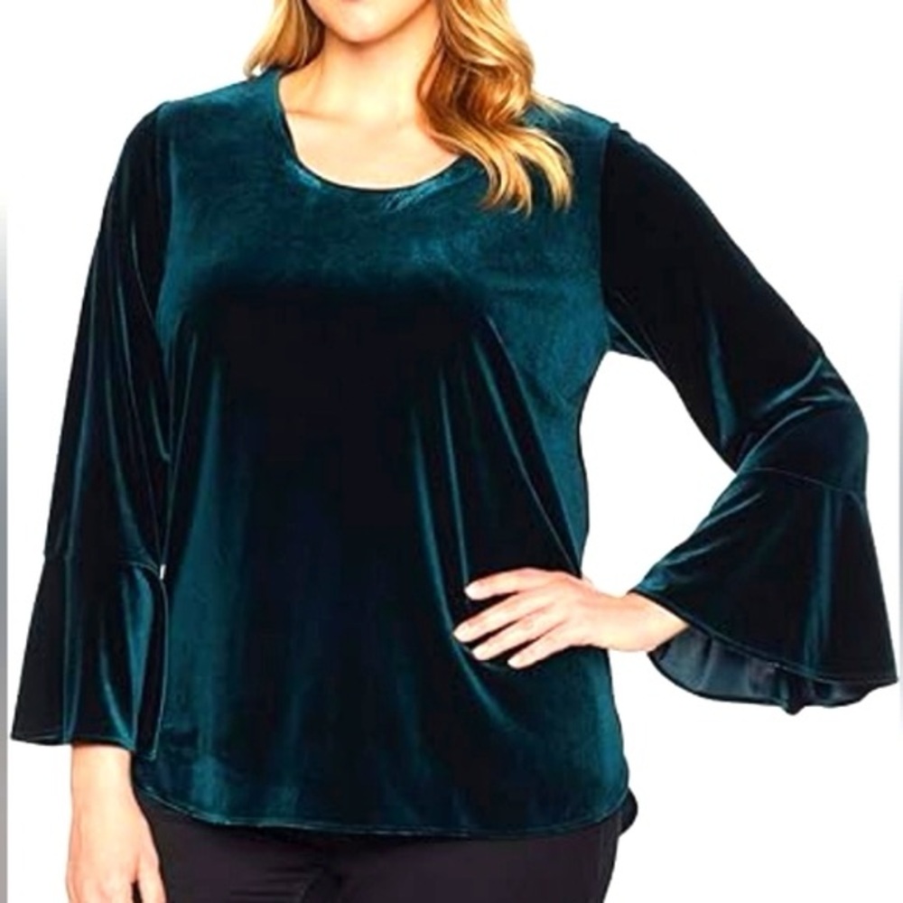 Womens Plus Size Velvet Long Sleeve Bell Sleeve Blouse size 2X